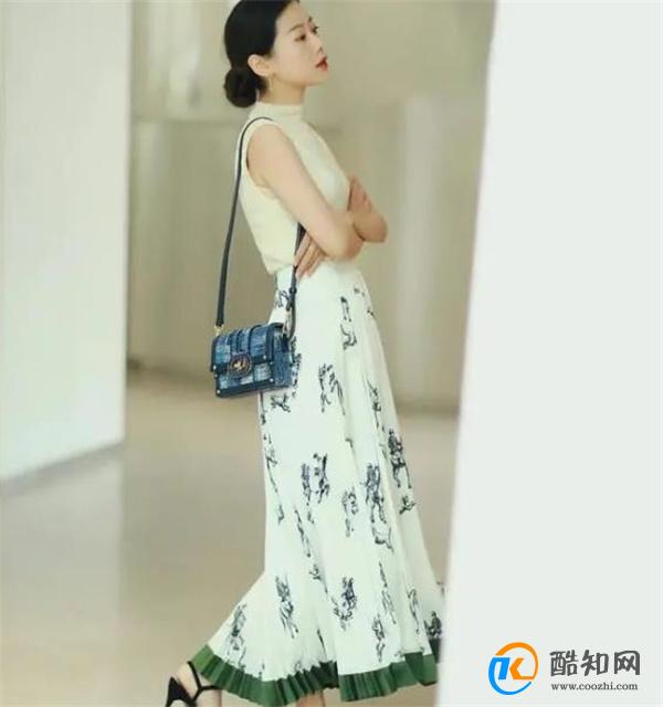 建议中年女人：提升档次感别指望这4种上衣，不是显老气就是廉价优质